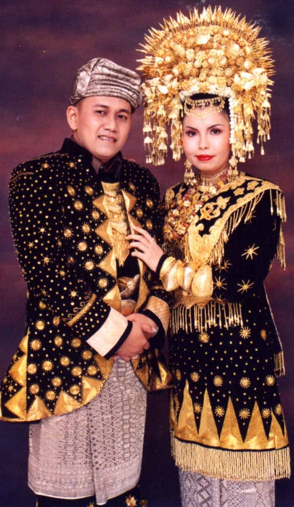  Pakaian  Minang  Koto Padang